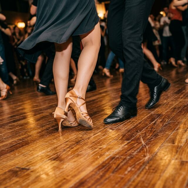 Salsa classes near me in Montreal